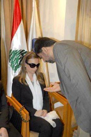 این زن با سفیر ایران دست نمی دهد! +عکس