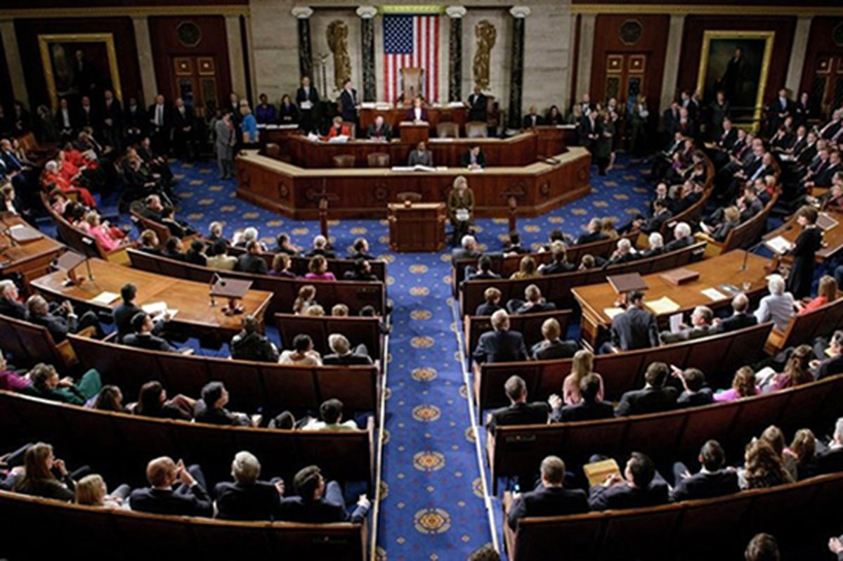 سنای آمریکا تعرفههای ترامپ را لغو کرد