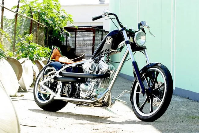 نگاهی به کلکسیون موتورسیکلت‌های جذاب کیانو ریوز