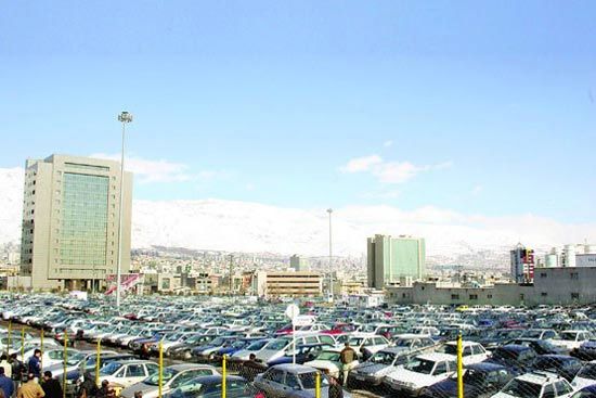بحران فلسفی پارکینگ و «جای پارک» در ایران