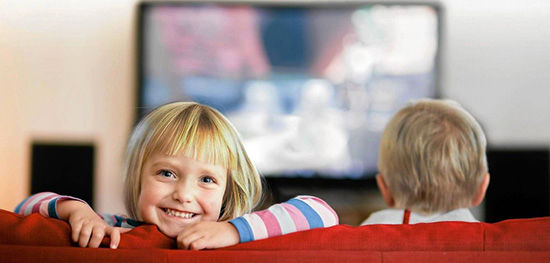 مراقب باشید تلویزیون بچه‌تان را جادو نکند