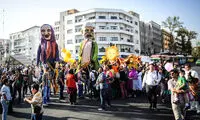 عکس: فاطمه معتمدآریا در کارناوال عروسکی