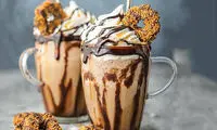 طرز تهیه کافه گلاسه؛ خوشمزه و خنک
