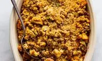 طرز تهیه خوراک نان ذرت با کمک یک زنِ سیاسی!