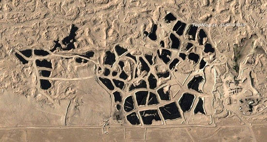 بزرگترین قبرستان لاستیک در جهان +عکس