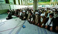 یک روزنامه: چرا ائمه جمعه بازنشسته نمی‌شوند؟