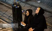 چشمان گریان، خیره به آوار پلاسکو