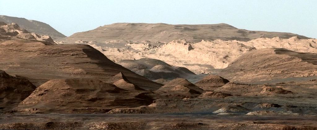 کوه شارپ یا کوه ائولیس مریخ