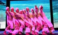 رقص اندونزیایی در برج میلاد تهران +عکس