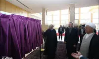 عکس: رونمایی از تمبر یادبود مجلس دهم