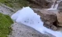 لحظه جوشیدن آب از دل سنگ بعد بارش‌هاش اخیر!