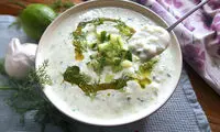 طرز تهیه سوپ ماست و خیار؛ برای روز‌های گرم تابستان