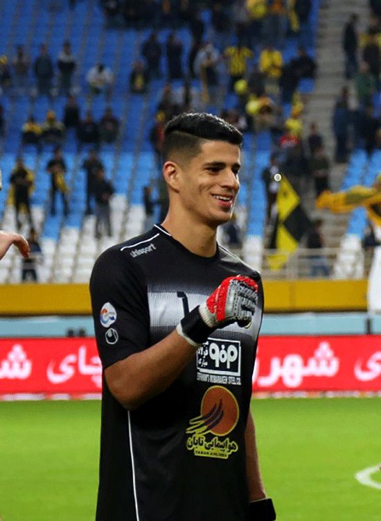 ۱۵ نکته در مورد رکورددار جدید فوتبال ایران