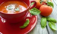 سوپ قرمزِ گوجه فرنگی و سیر