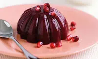 قرمزِ شیرین سر میز غذا، با ژله انار و کرم پسته