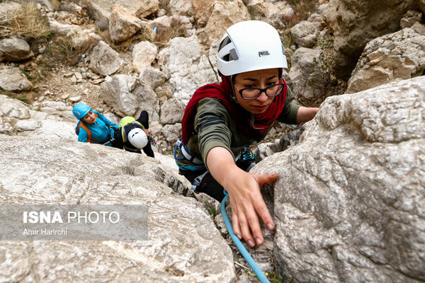 استمرار کوهنوردی زنان در مشهد