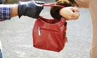 دلیل رونق سرقت‌های خیابانی؛ تورم، گرانی و‌ تبعیض؟