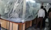 تدبیر کارمندان یک بانک برای جلوگیری از کرونا