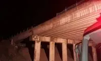 مرگ ۵نفر در پی سقوط خودرو از اتوبان بابایی