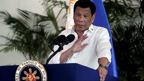 رئیس‌جمهور فیلیپین: یا واکسن یا زندان