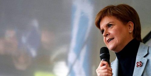 اسکاتلند: جانسون باید با همه‌پرسی موافقت کند