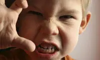 چرا بچه‌ها پرخاشگر می‌شوند؟