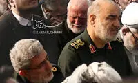 سردار قاآنی در کنار پدر شهید پاشاپور