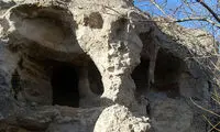 مسجدی عجیب با سبک معماری صخره ای در ایران
