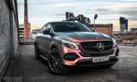 مرسدس‌بنز GLE کوپه با پوشش چندرنگ