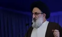 امام‌جمعه کرج: انقلاب، انسان را از زندگی حیوانی نجات داد