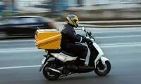 یک جمله کوتاه روی باکس موتور که حرف‌ زیادی برای گفتن دارد