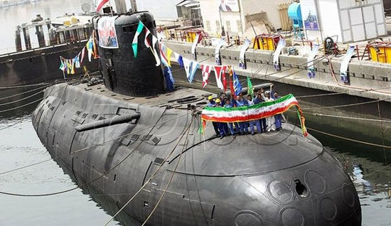 زیردریایی«فاتح» به ناوگان نیروی دریایی ملحق شد