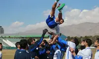 جشن تولد در تمرین امروز استقلال