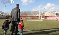 رویانیان و نوه هایش در تمرین پرسپولیس