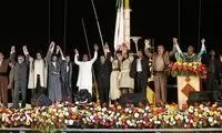 روبوسی احمدی نژاد و محسن یگانه +عکس