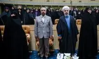 عکس: روحانی و همسرش در همایش زنان