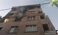 نجات ۲۰نفر از میان آتش و دود