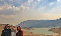 پریناز ایزدیار و سارا بهرامی در دریاچه سد لتیان