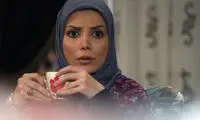 ایفای نقش کمدی با پایی که واقعی شکسته!