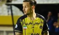ستاره خارجی لیگ برتر از ایران رفت