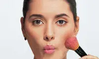 گریمورها چگونه رژگونه می زنند؟