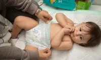 رنگ مدفوع کودک؛ راز‌هایی که نمی‌دانید