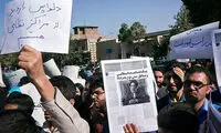 تصاویری از تجمع دلواپسان مقابل مجلس
