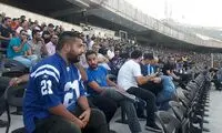 بازیگر معروف سینما تماشاگر ویژه بازی استقلال