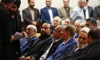 عکسی متفاوت از ابراز ارادت پزشکیان به ناطق نوری