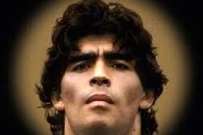 تولدت مبارک نابغه غمگین و خود ویرانگر