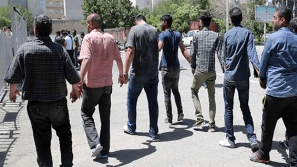 دستگیری ۲۲ نفر از اراذل در خمینی‌شهر اصفهان